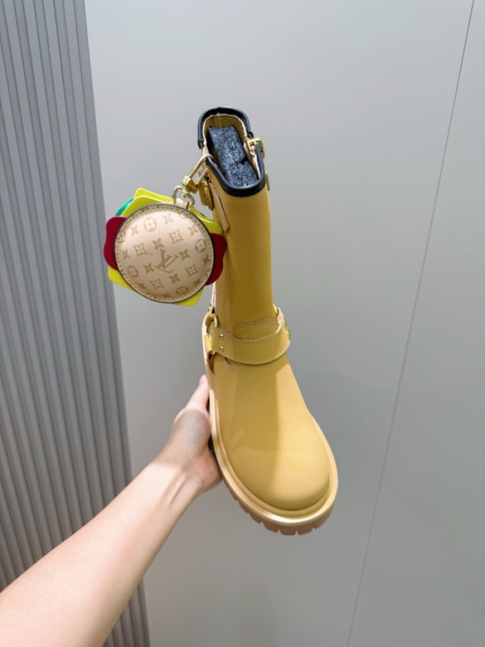 LV BOOTS L000069