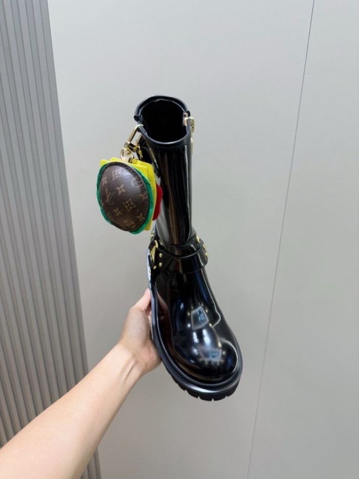 LV BOOTS L000070