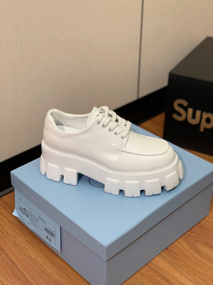 Pra*a boots sneakers