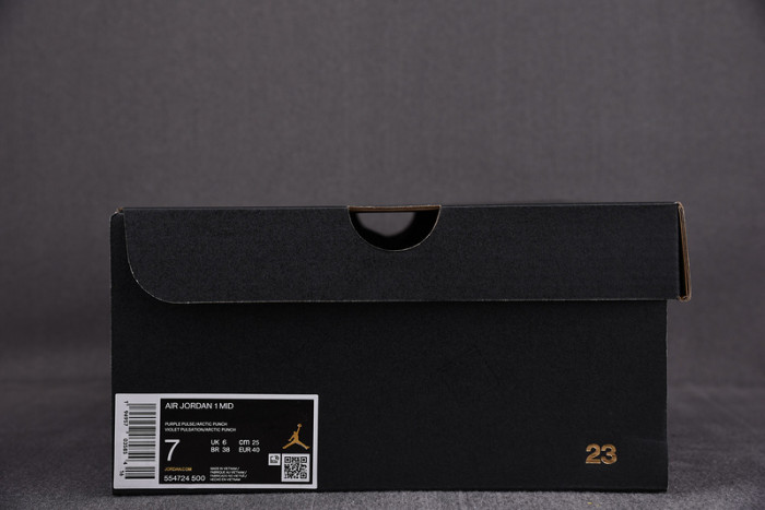 Air Jordan 1 Mid 