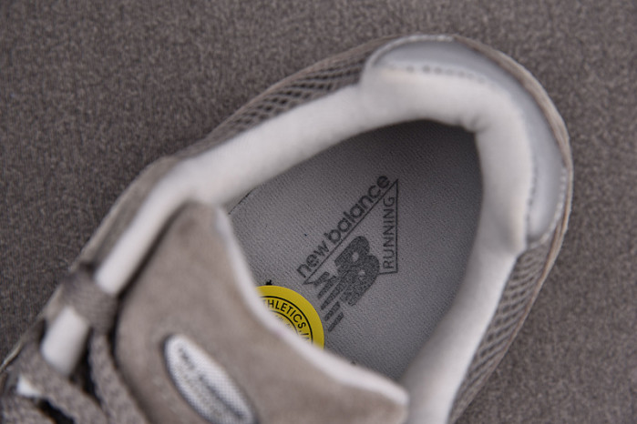 New Balance 2002R