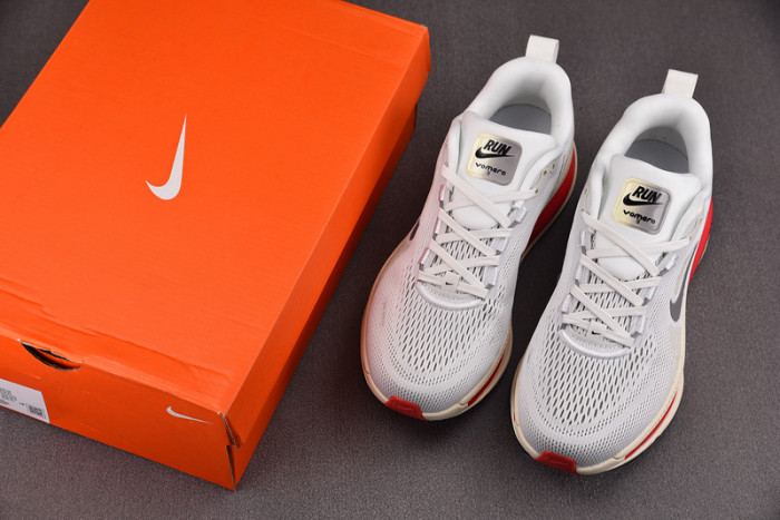 Nike Air Zoom Vomero 18