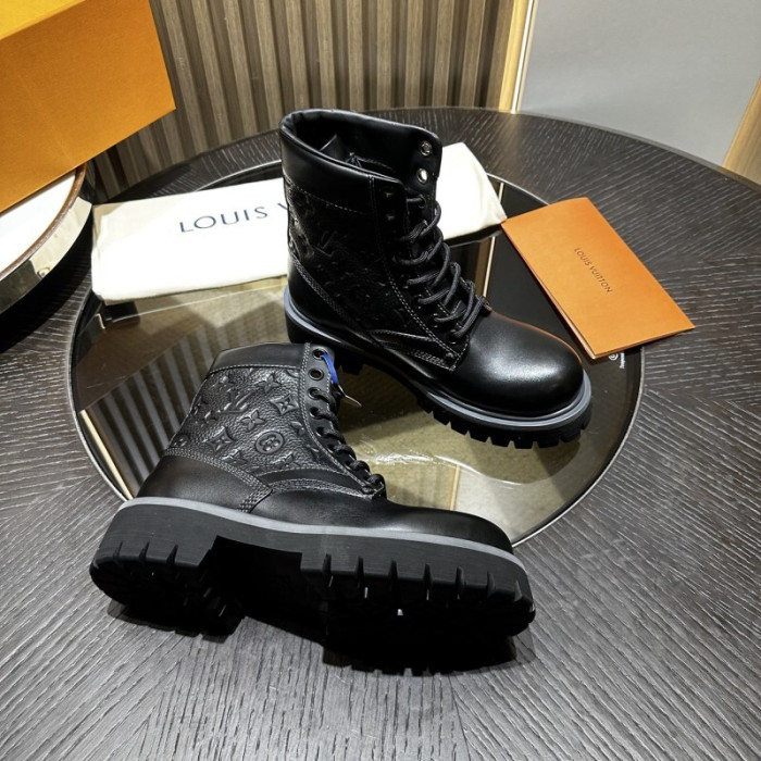 LV BOOTS L000058