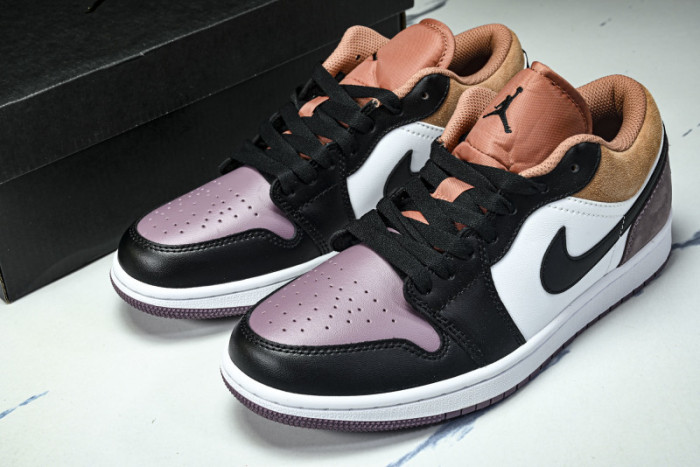 Air Jordan 1 Low SE 