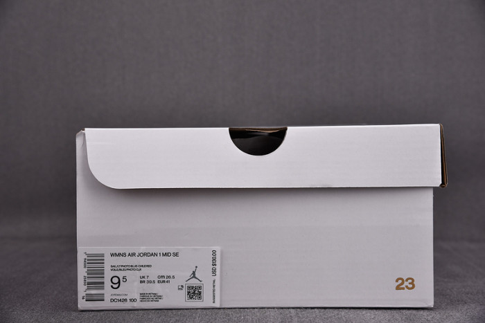 Air Jordan 1 Mid SE 