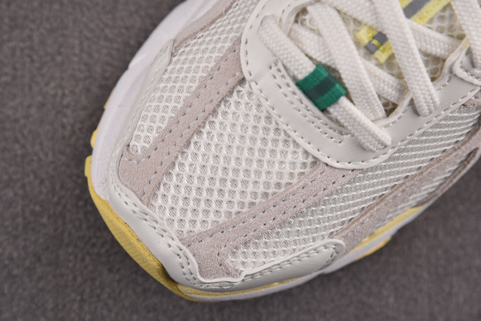Nike Air Zoom Vomero 5