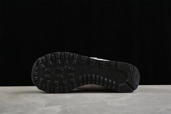 NEW BALANCE SNEAKER 