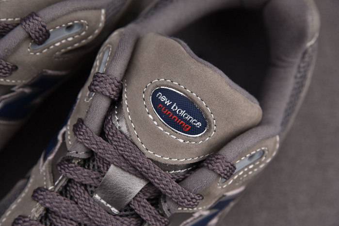 New Balance 2002R OG