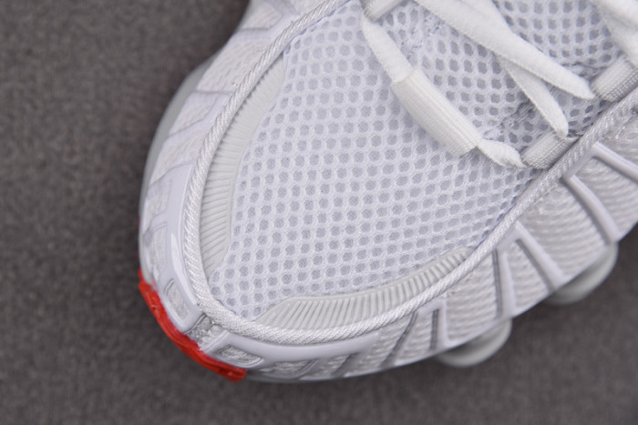 NIKE Wmns Shox TL