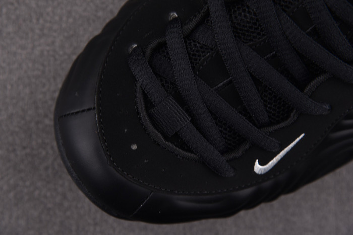 Comme des Garçons Homme Plus x NIKE Air Foamposite One