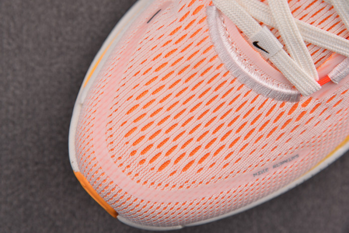 Nike Air Zoom Vomero 18
