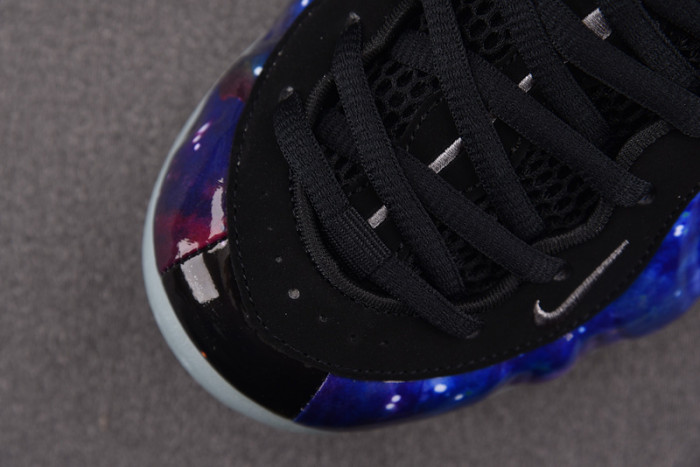 NIKE Air Foamposite One