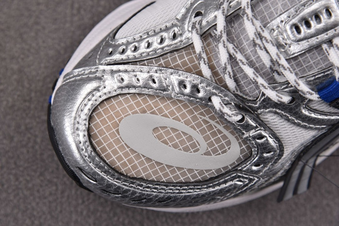 INVINCIBLE X Gel-Nimbus 10.1 