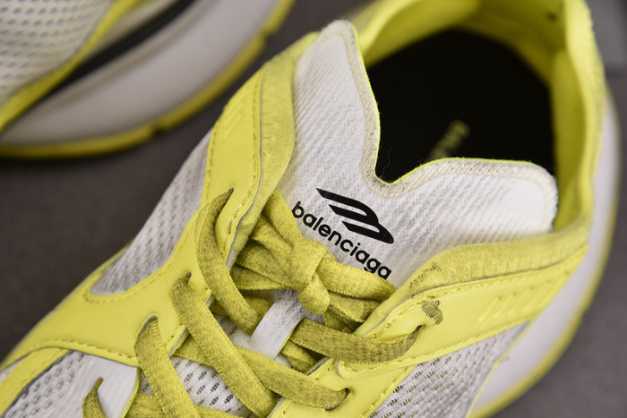 BALENCIAGA CIRCUIT SNEAKERS 793945-WFLGY