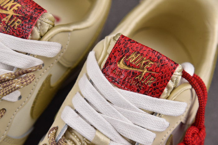 NIKE Wmns Air Force 1 ’07 LX