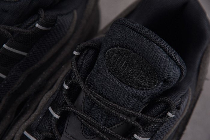 Comme des Garçons x Air Max 95 