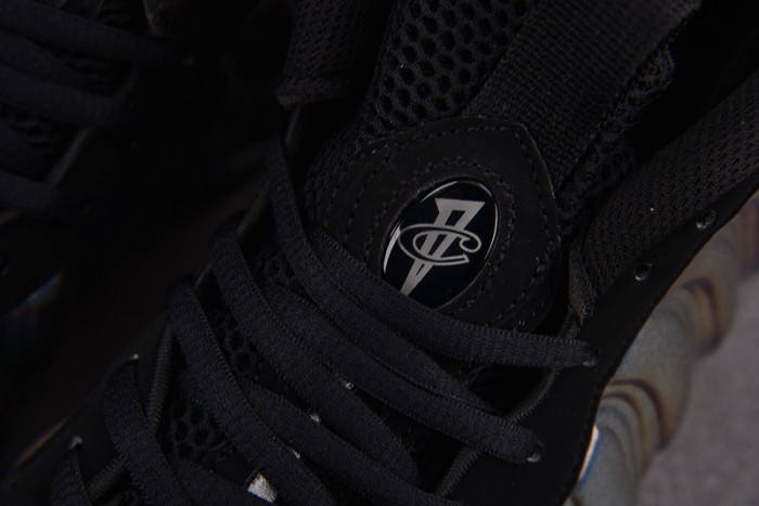 NIKE Air Foamposite One