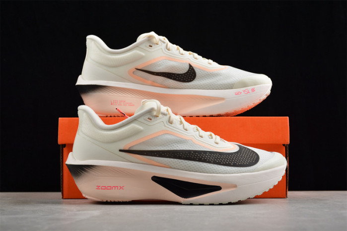 Zoom Fly 6