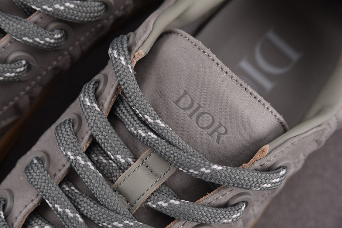 D10r b33 sneakers b330025