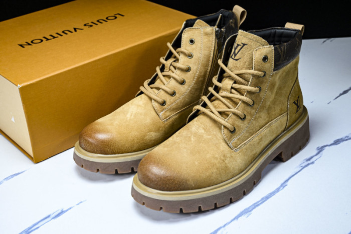 LV BOOTS L000061