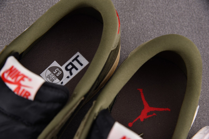 Travis Scott x Air Jordan 1 Low OG