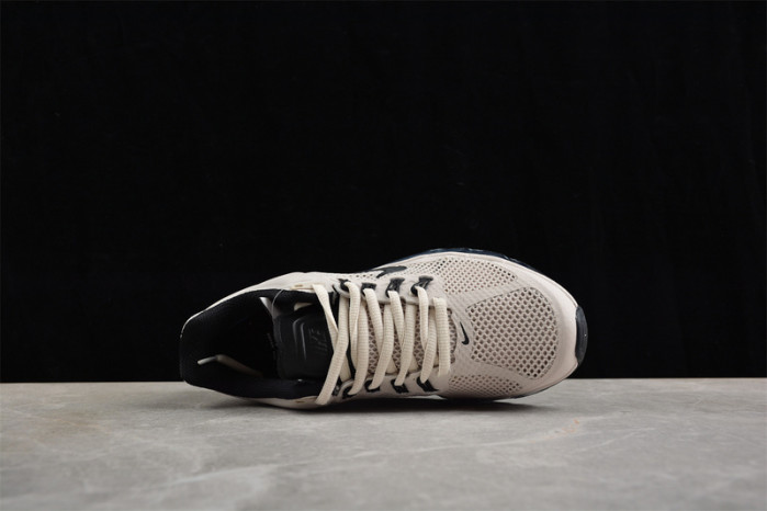 NIKE Air Max 2013