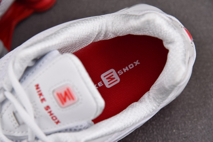NIKE Wmns Shox TL
