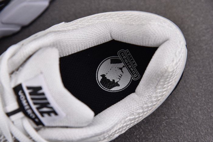 Nike Air Zoom Vomero 5