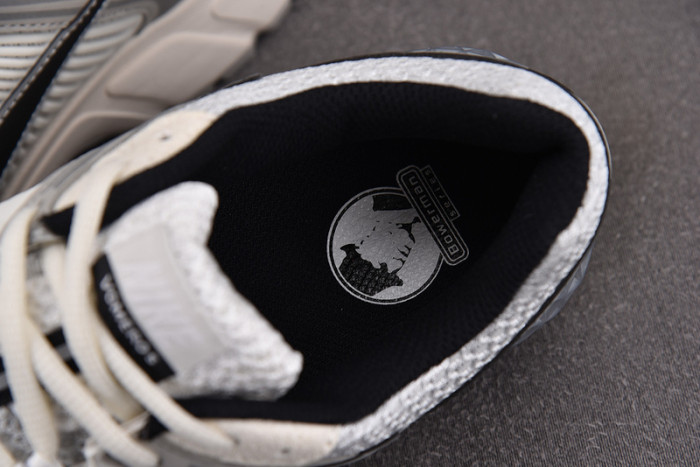 Nike Air Zoom Vomero 5