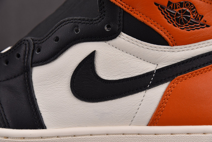 AIR JORDAN 1 Retro High OG