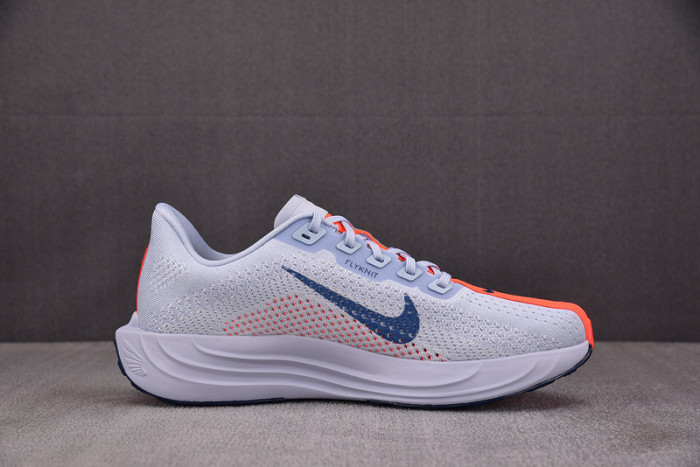 NIKE Pegasus Plus
