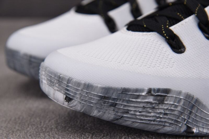 Nike Kobe 9 EM Protro