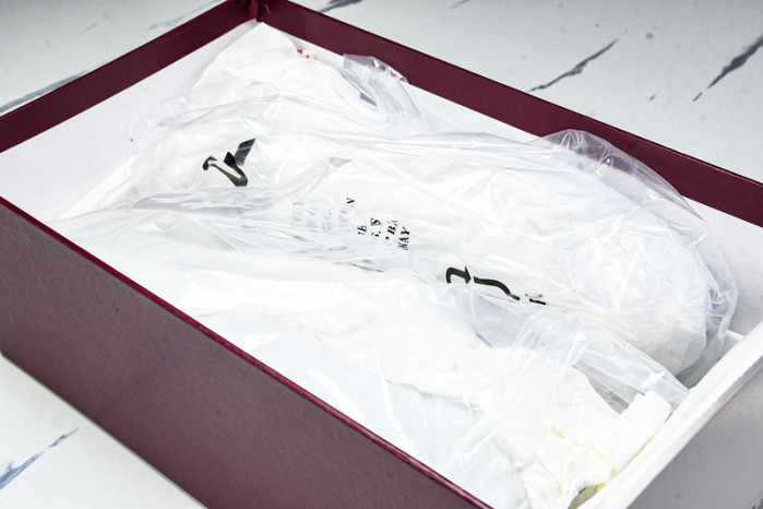 G*u*i sneaker