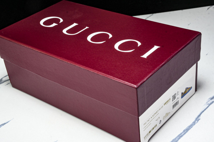 G*u*i sneaker