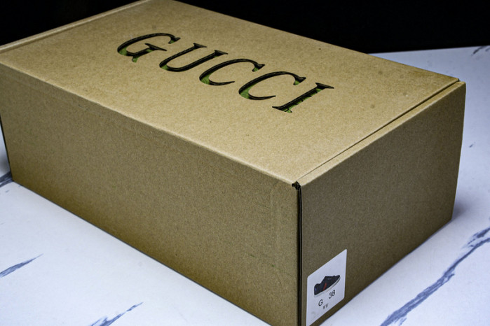 G*u*i sneaker