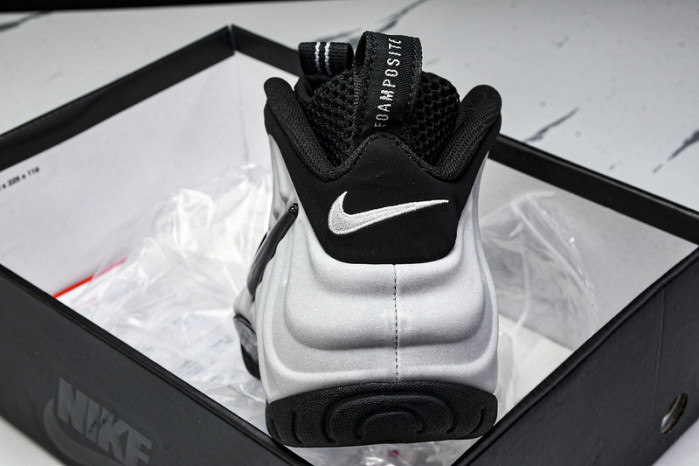 NIKE Air Foamposite Pro