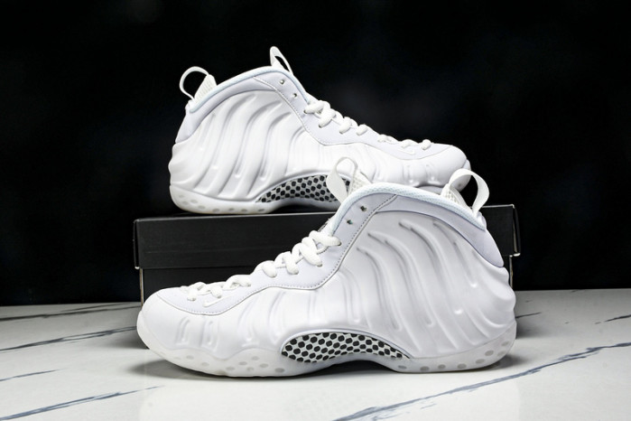 NIKE Air Foamposite One