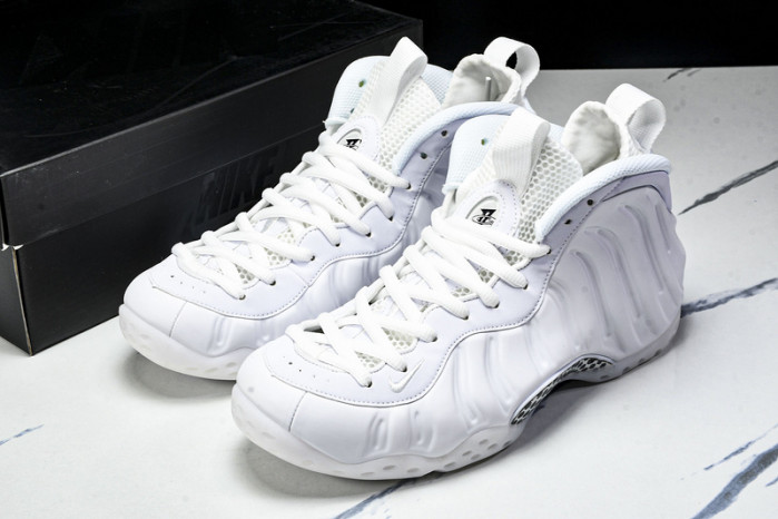 NIKE Air Foamposite One