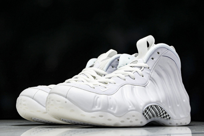 NIKE Air Foamposite One
