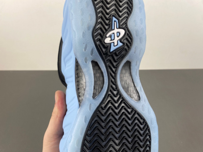 NIKE Air Foamposite One