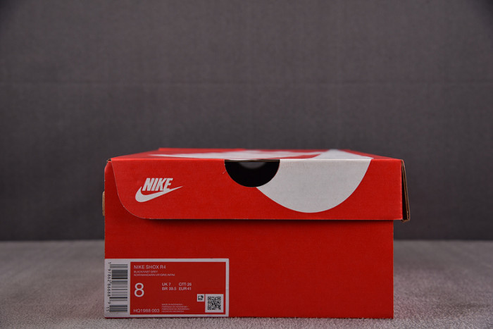 NIKE Shox R4