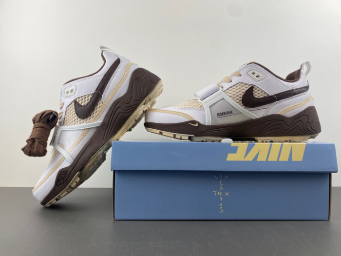Travis Scott x Nike Zoom Field Jaxx