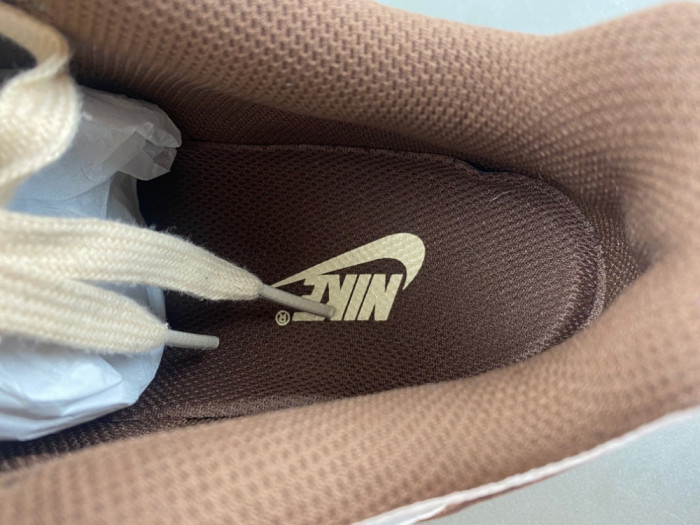 Travis Scott x Nike Zoom Field Jaxx