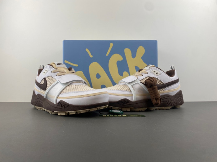 Travis Scott x Nike Zoom Field Jaxx