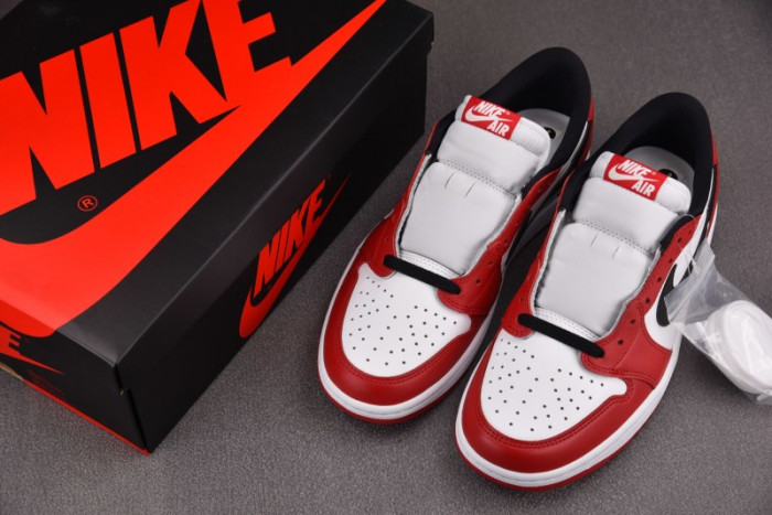 Air Jordan 1 Retro Low OG