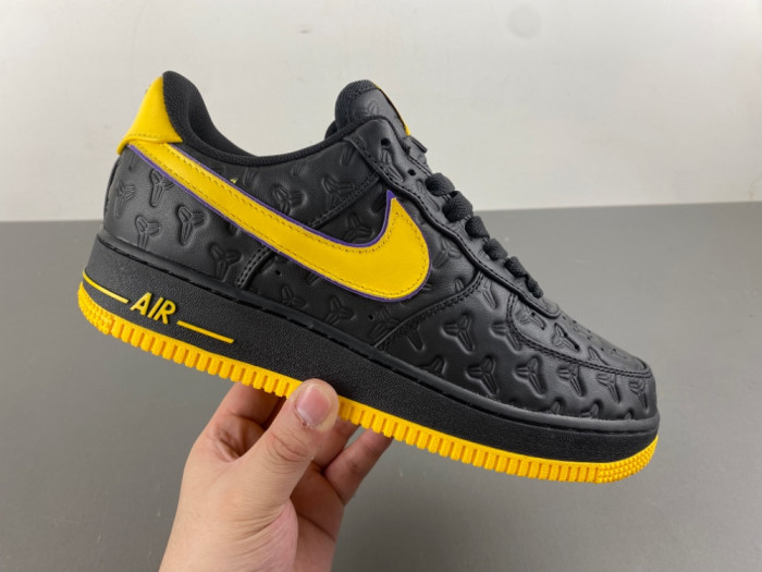 NIKE Kobe Bryant x Air Force 1 Low
