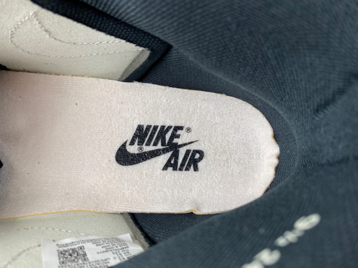 AIR JORDAN 1 Retro High