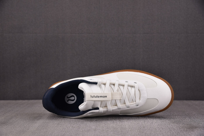 Lulul3mon sneaker