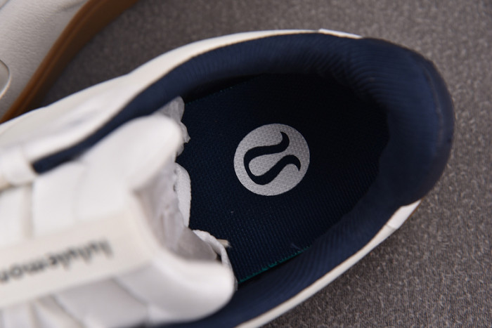 Lulul3mon sneaker
