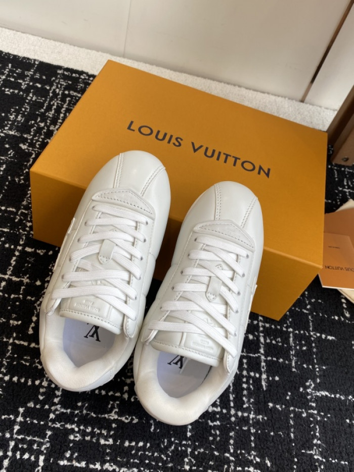 LV LV000705